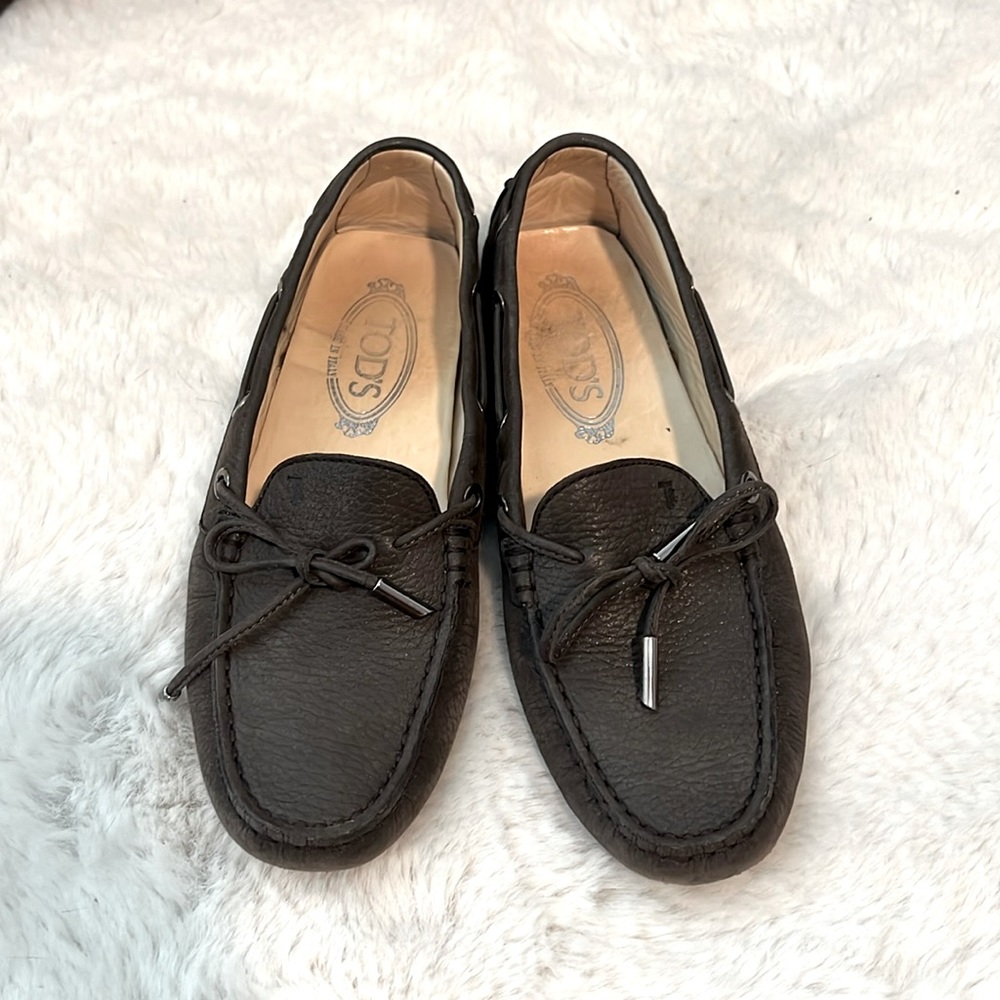 Tod’s dark brown driving shoes gommini flats